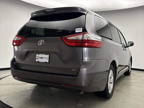 2015 Toyota Sienna LE