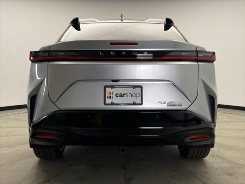2023 Lexus RZ 450e Luxury