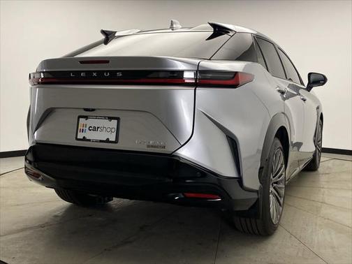 2023 Lexus RZ 450e Luxury