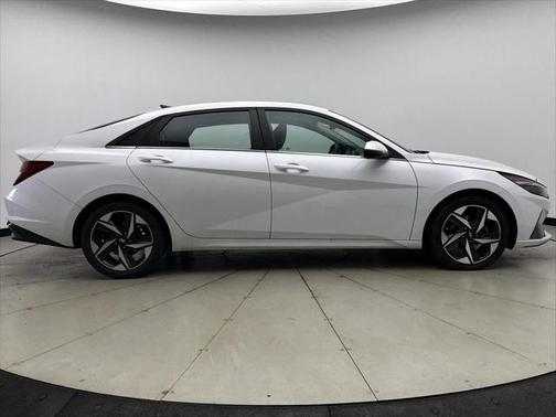 2021 Hyundai ELANTRA Limited