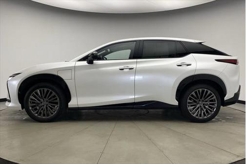 2023 Lexus RZ 450e Luxury