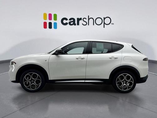 Milano White 2024 Alfa Romeo Tonale Ti EAWD