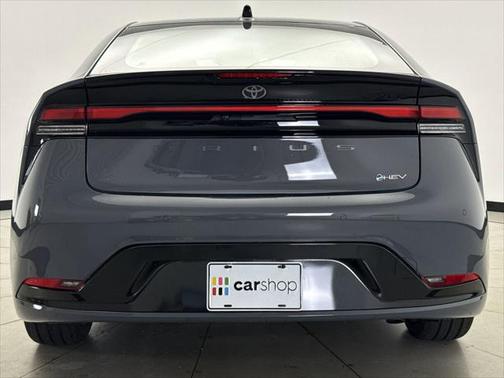2025 Toyota Prius XLE