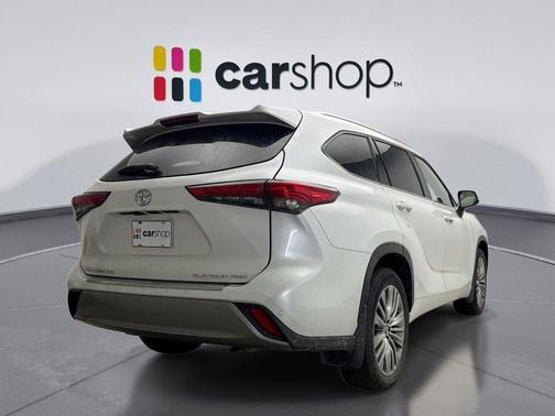 2022 Toyota Highlander Platinum