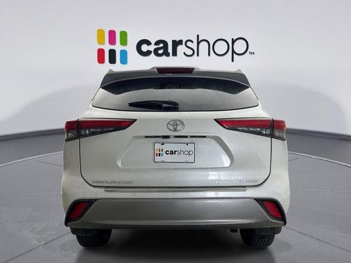 2022 Toyota Highlander Platinum