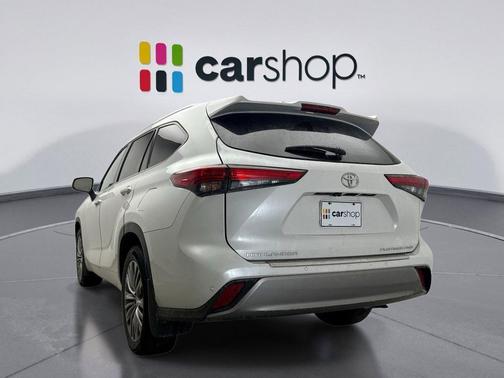 2022 Toyota Highlander Platinum