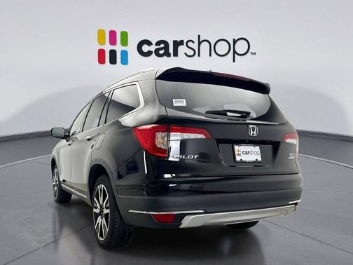 2022 Honda Pilot Touring 8-Passenger