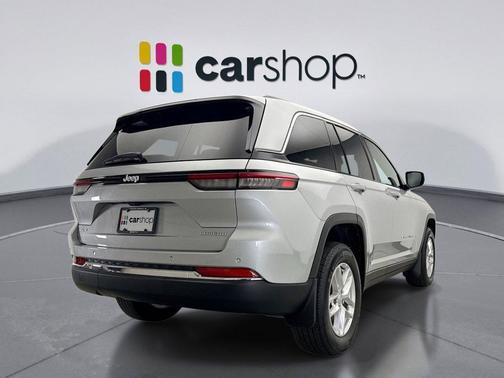 Silver Zynith 2025 Jeep Grand Cherokee Laredo