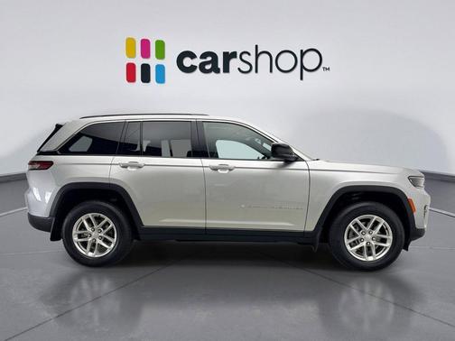 Silver Zynith 2025 Jeep Grand Cherokee Laredo