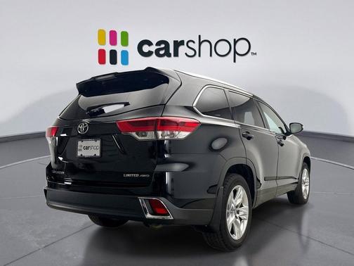 Midnight Black Metallic 2018 Toyota Highlander Limited