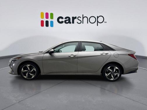 Fluid Metal 2023 Hyundai ELANTRA Limited