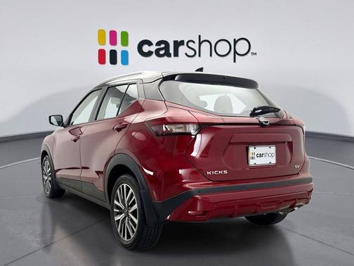 2023 Nissan Kicks SV