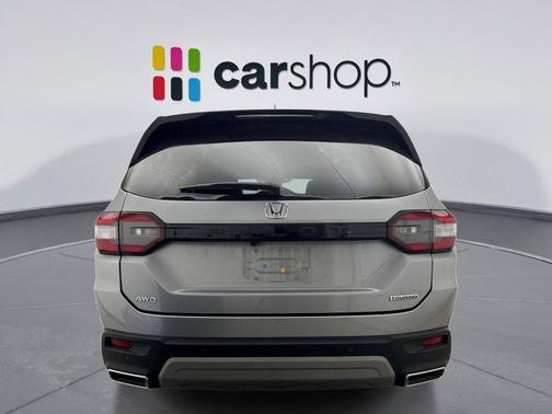 2023 Honda Pilot Touring 8-Passenger