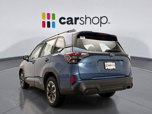 2025 Subaru Forester Base