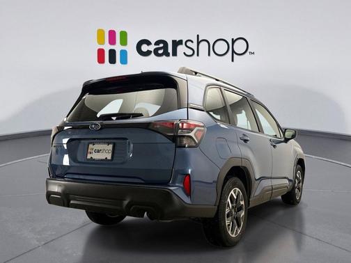 2025 Subaru Forester Base