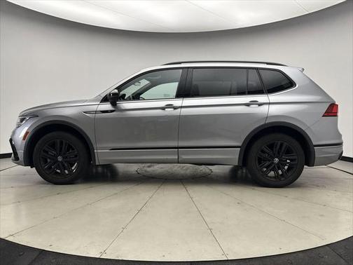 2022 Volkswagen Tiguan 2.0T SE R-Line Black 4MOTION