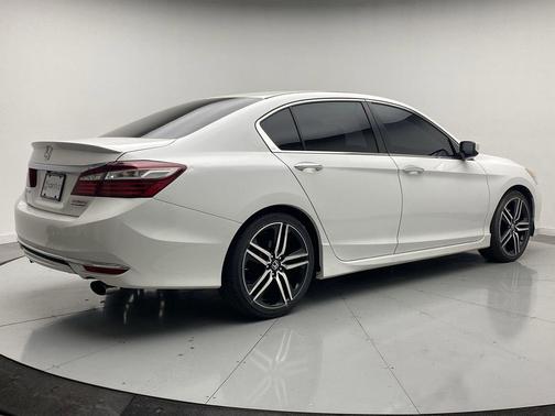 2017 Honda Accord Sport SE