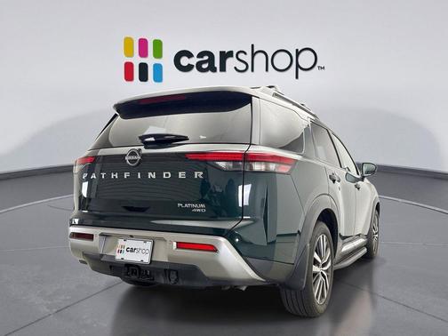 2022 Nissan Pathfinder Platinum 4WD