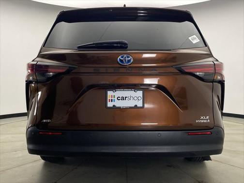 2022 Toyota Sienna XLE 7 Passenger
