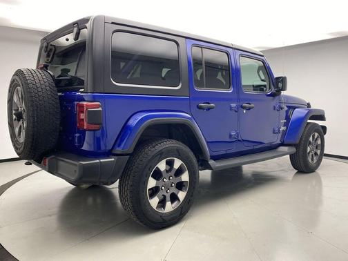 Ocean Blue Metallic Clearcoat 2018 Jeep Wrangler Unlimited Sahara