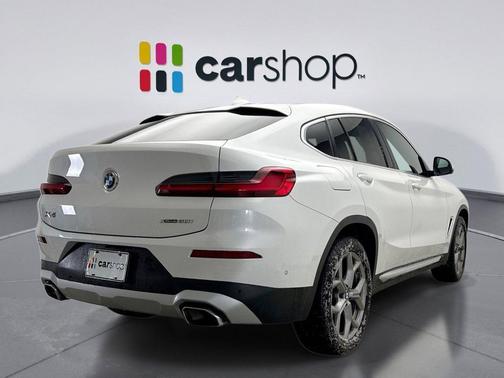 2022 BMW X4 xDrive30i