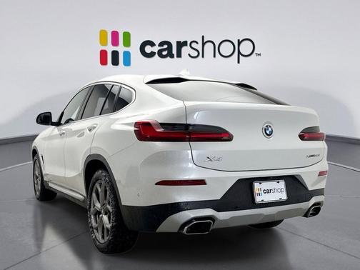 2022 BMW X4 xDrive30i