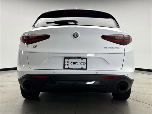 2022 Alfa Romeo Stelvio Sprint