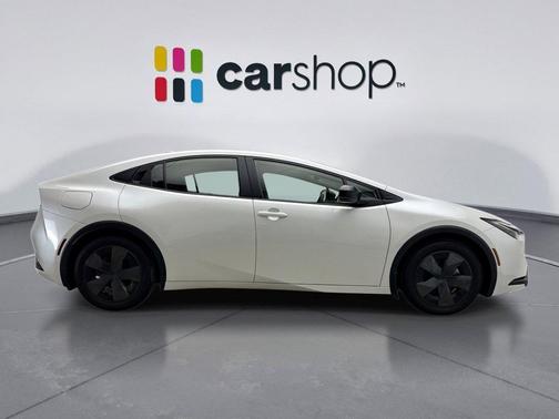 2024 Toyota Prius Prime SE