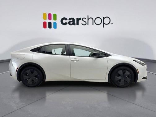 2024 Toyota Prius Prime SE