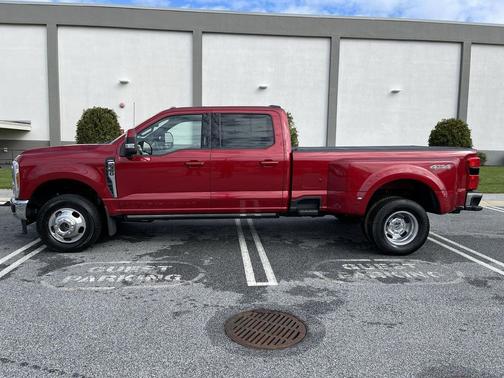 2023 Ford F-350 Lariat
