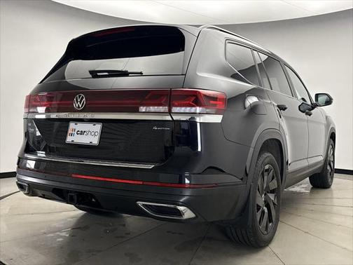2024 Volkswagen Atlas 2.0T SE w/Technology 4MOTION