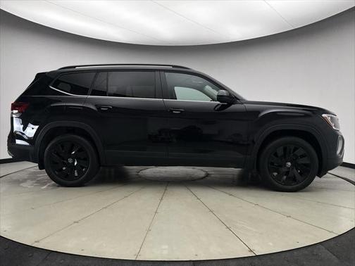 2024 Volkswagen Atlas 2.0T SE w/Technology 4MOTION