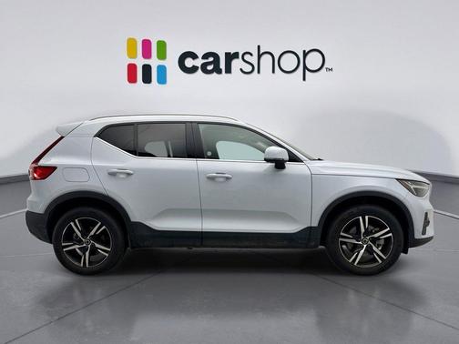 Cloud Blue 2025 Volvo XC40 B5 Core Bright Theme