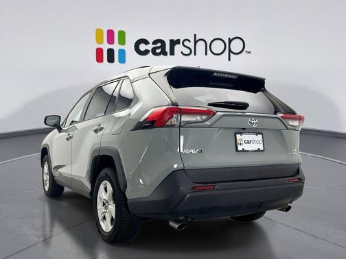 2020 Toyota RAV4 XLE
