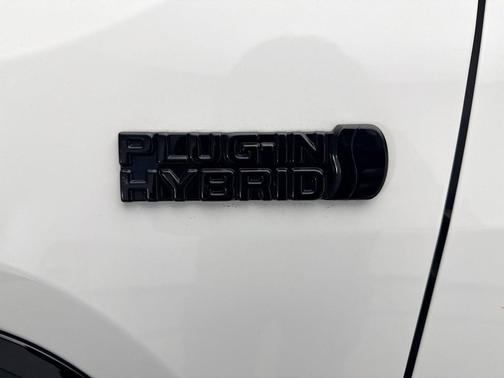 Ice Cap 2023 Toyota RAV4 Prime SE