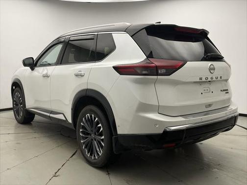2024 Nissan Rogue Platinum