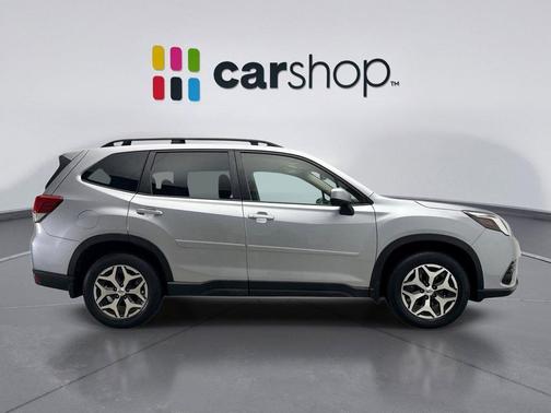 2022 Subaru Forester Premium