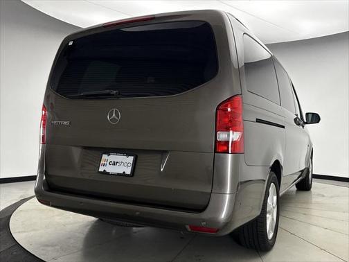 2016 Mercedes-Benz Metris Base