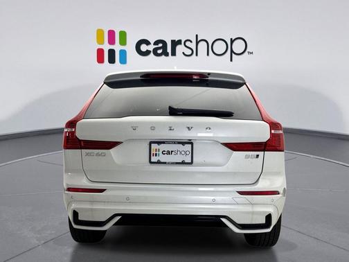 Crystal White 2025 Volvo XC60 B5 Plus