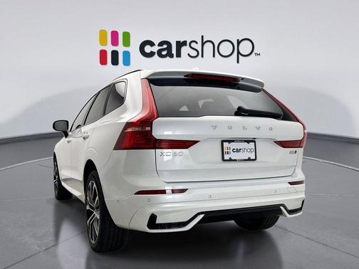 Crystal White 2025 Volvo XC60 B5 Plus