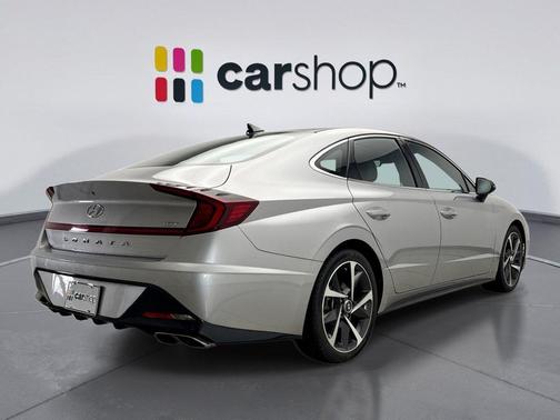 Shimmering Silver Pearl 2021 Hyundai SONATA SEL Plus