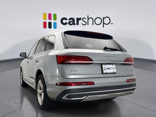 2024 Audi Q7 45 Premium Plus