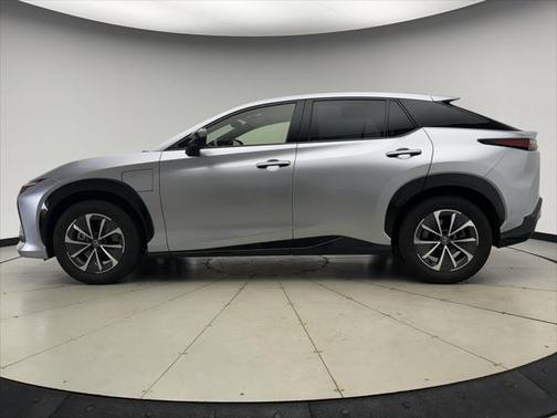 2023 Lexus RZ 450e Premium