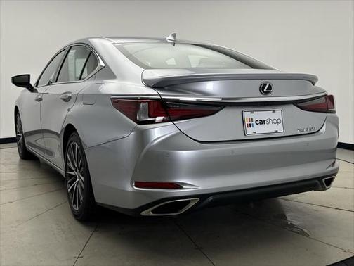 2022 Lexus ES 350 Base