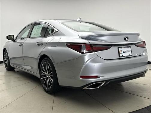 2022 Lexus ES 350 Base