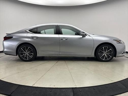 2022 Lexus ES 350 Base
