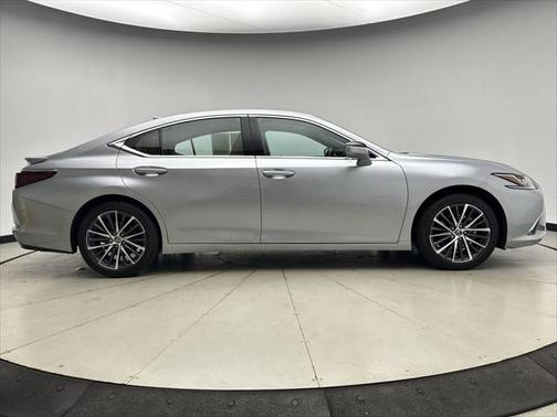 2022 Lexus ES 350 Base