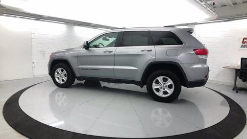 Billet Silver Metallic Clearcoat 2017 Jeep Grand Cherokee Laredo