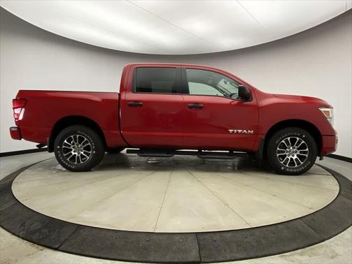 2022 Nissan Titan SV