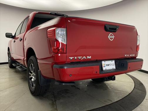 2022 Nissan Titan SV